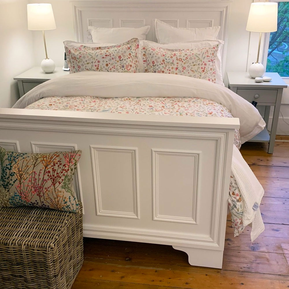 Raised Panel Bed, Queen, painted in White